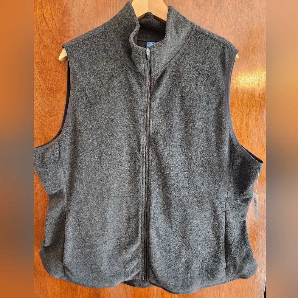 NWT Old Navy XXL Gray Fleece Vest
